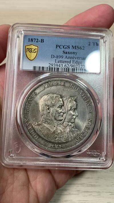 万国钱币拍卖第064期 PCGS MS62 1872年德国萨克森金婚2泰勒 经典品种 最后的2泰勒 原味欧陆淡彩转光 全深打戎装胸章清晰