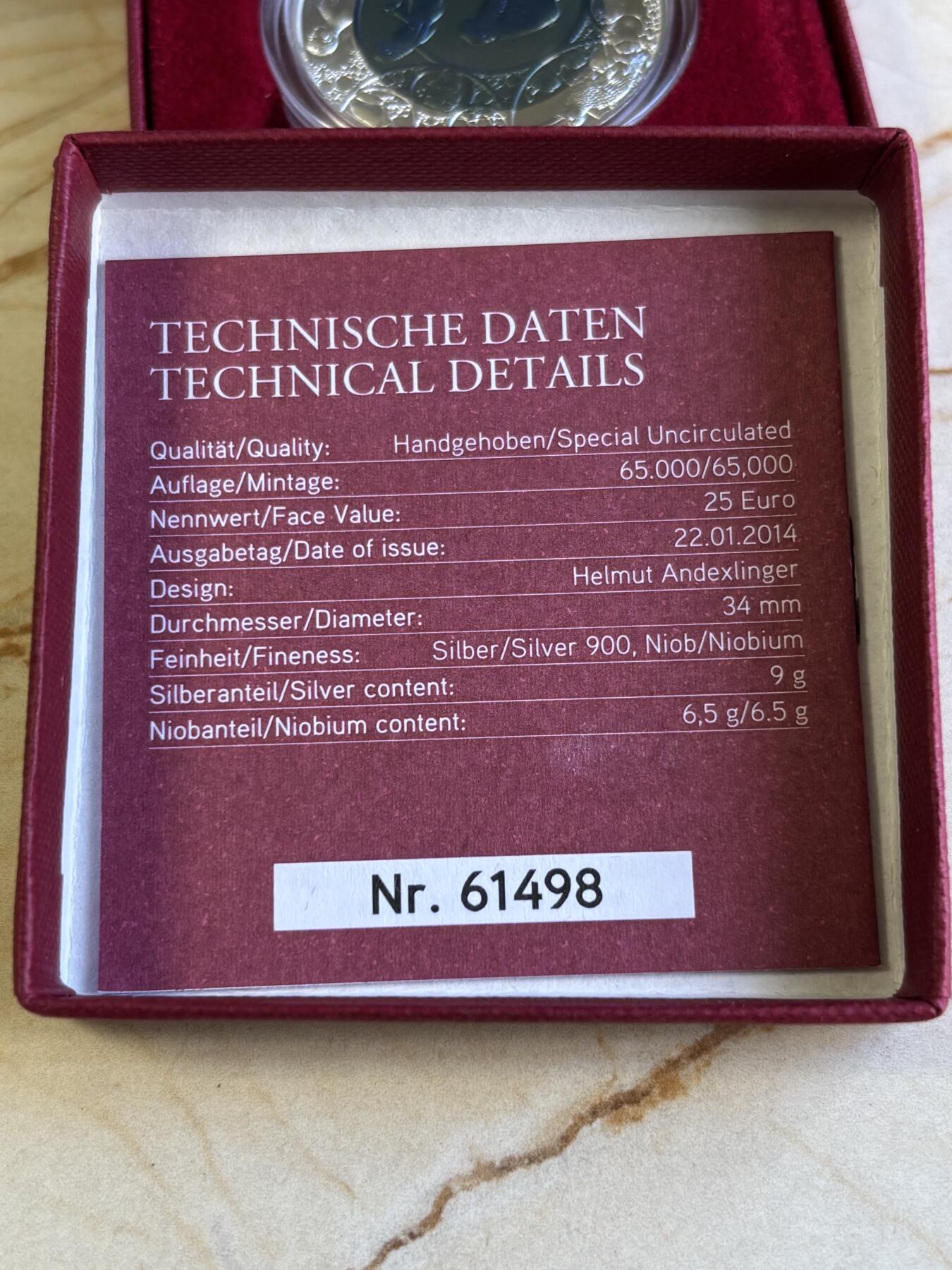 第196期拍卖 奥地利2014年进化论铌银镶嵌双色纪念币，900银998铌，10克/7.15克，