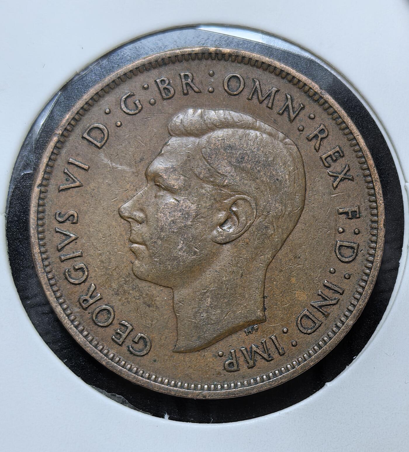 外国优质银币克朗币纪念章，每周六晚九点倒数截拍，满百包邮可寄存，持续收拍 英国乔治六世1937年1 便士铜币，正面为英王乔治六世像，背面是不列颠女神坐像，是乔治六世登基首年、二战前夕英国的经典流通辅币，见证了帝国历史。