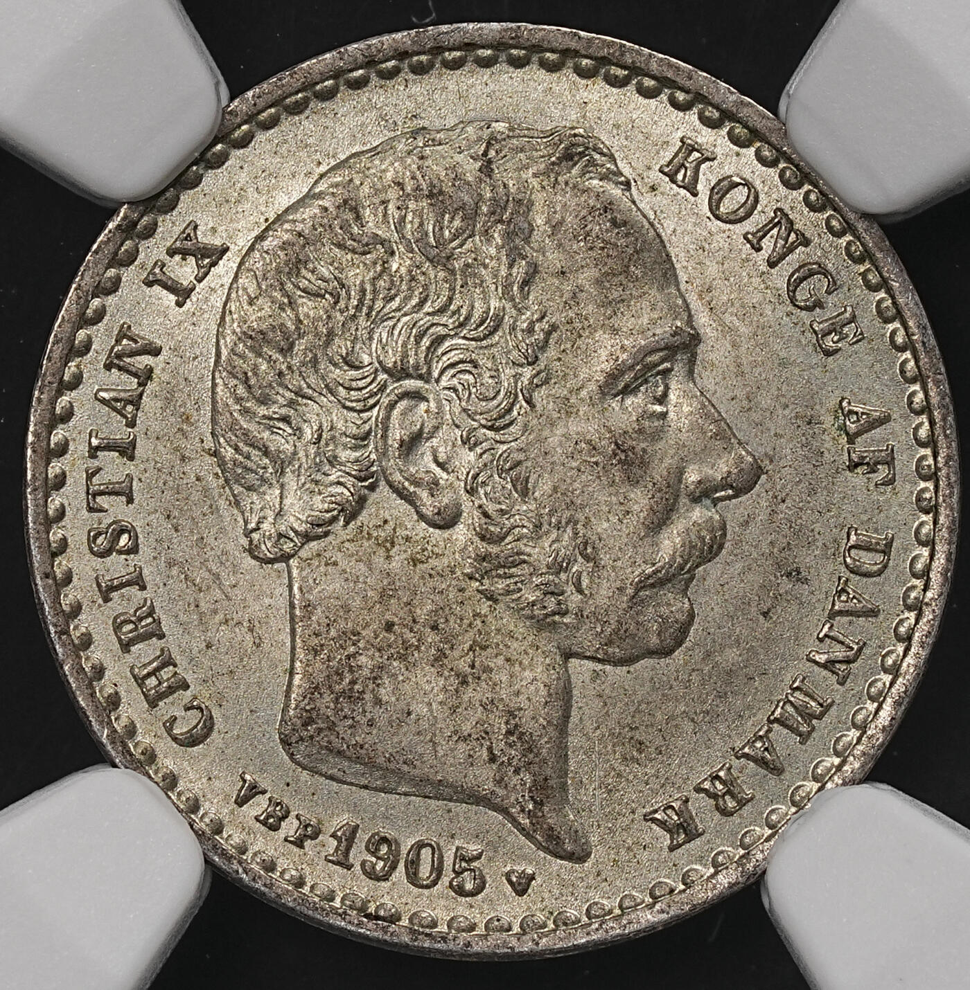 修遠堂世界钱币第110期 NGC MS65  1905年丹麦海豚25欧尔银币