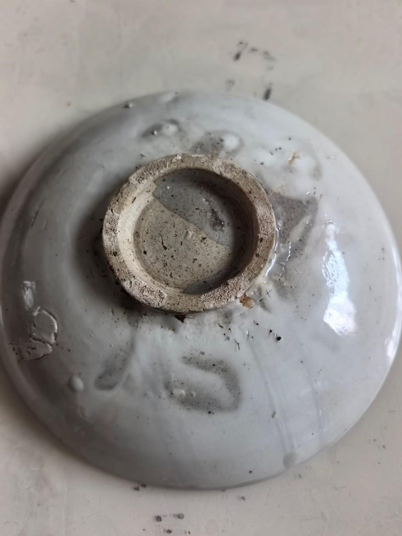 金山西介休窑白地黑化盘