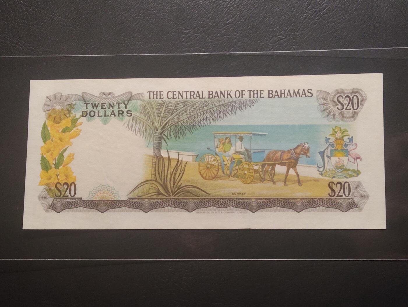 2026四月第一期，总222期 巴哈马1974版20元UNC无47 后期“巴哈马中央银行”抬头 稀有高面值 大冠女王和观光马车