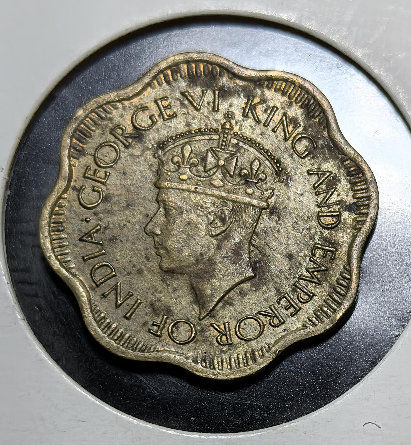 外国优质银币克朗币纪念章，每周六晚九点倒数截拍，满百包邮可寄存，持续收拍