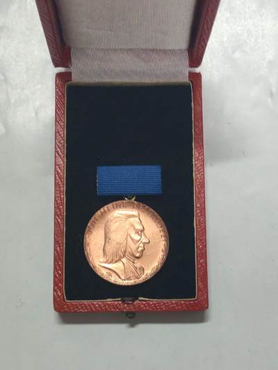 韵星假日军品类拍卖第51期  -- Rimey Holidays Militaria Auction 51 - 民主德国铜级斐斯泰洛齐奖章带原盒