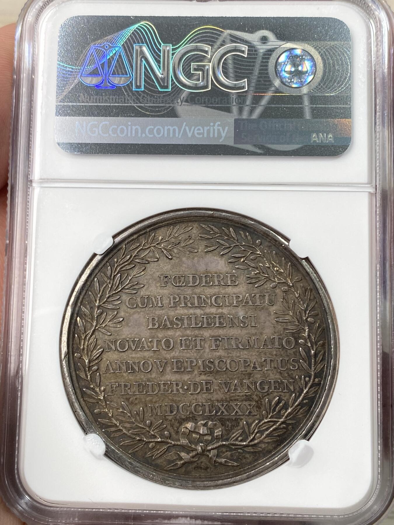 万国钱币拍卖第064期 NGC MS61 1780年法国路易十六世与巴塞尔结为全新且稳固的联盟纪念银章 高浮雕浓郁黑彩罕见品种