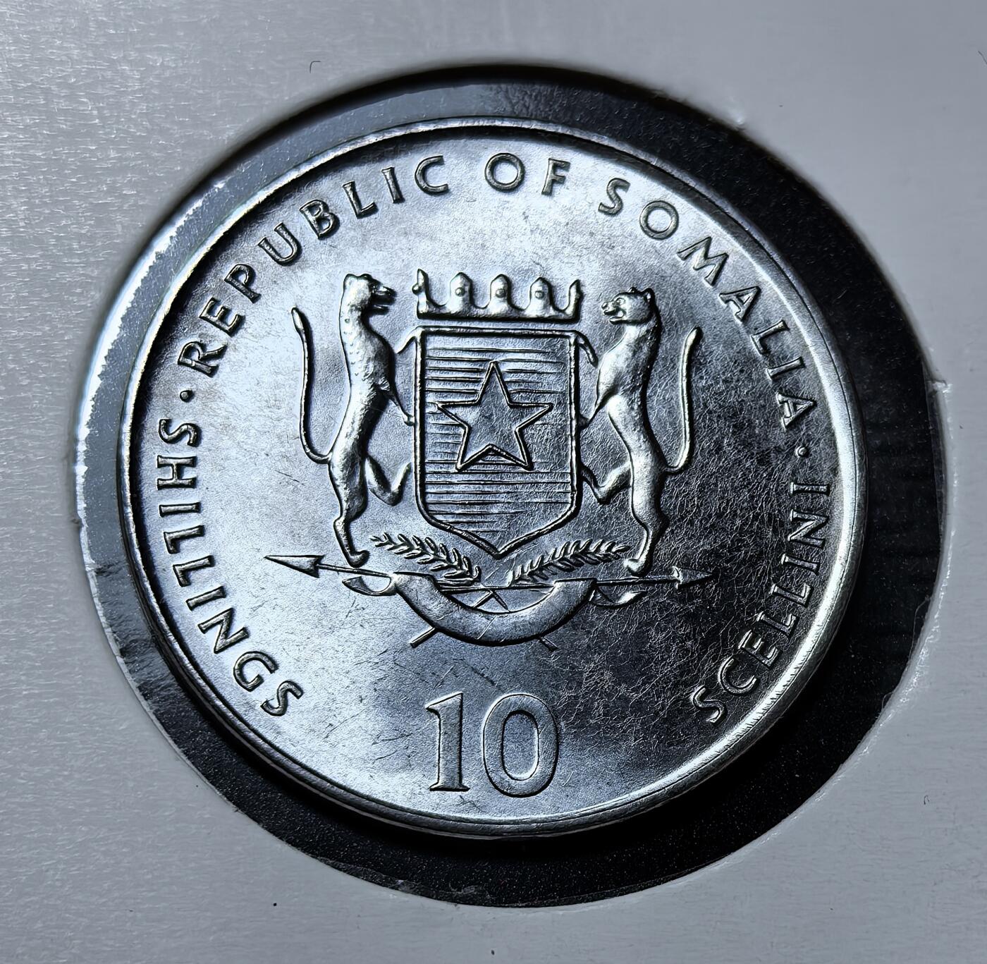 外国优质银币克朗币纪念章，每周六晚九点倒数截拍，满百包邮可寄存，持续收拍