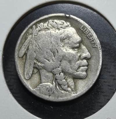 外国优质银币克朗币纪念章，每周六晚九点倒数截拍，满百包邮可寄存，持续收拍 - 美国1920年野牛镍币，正面为印第安人侧像，背面是美洲野牛，是美国 20 世纪经典流通币，象征西部开拓史与原住民文化。