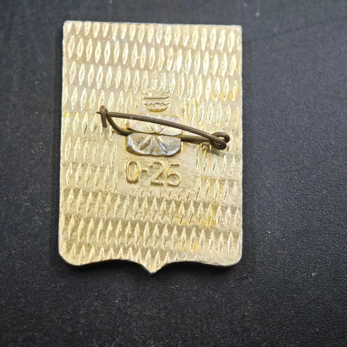 4月4日结束，成斌徽章钱币专场