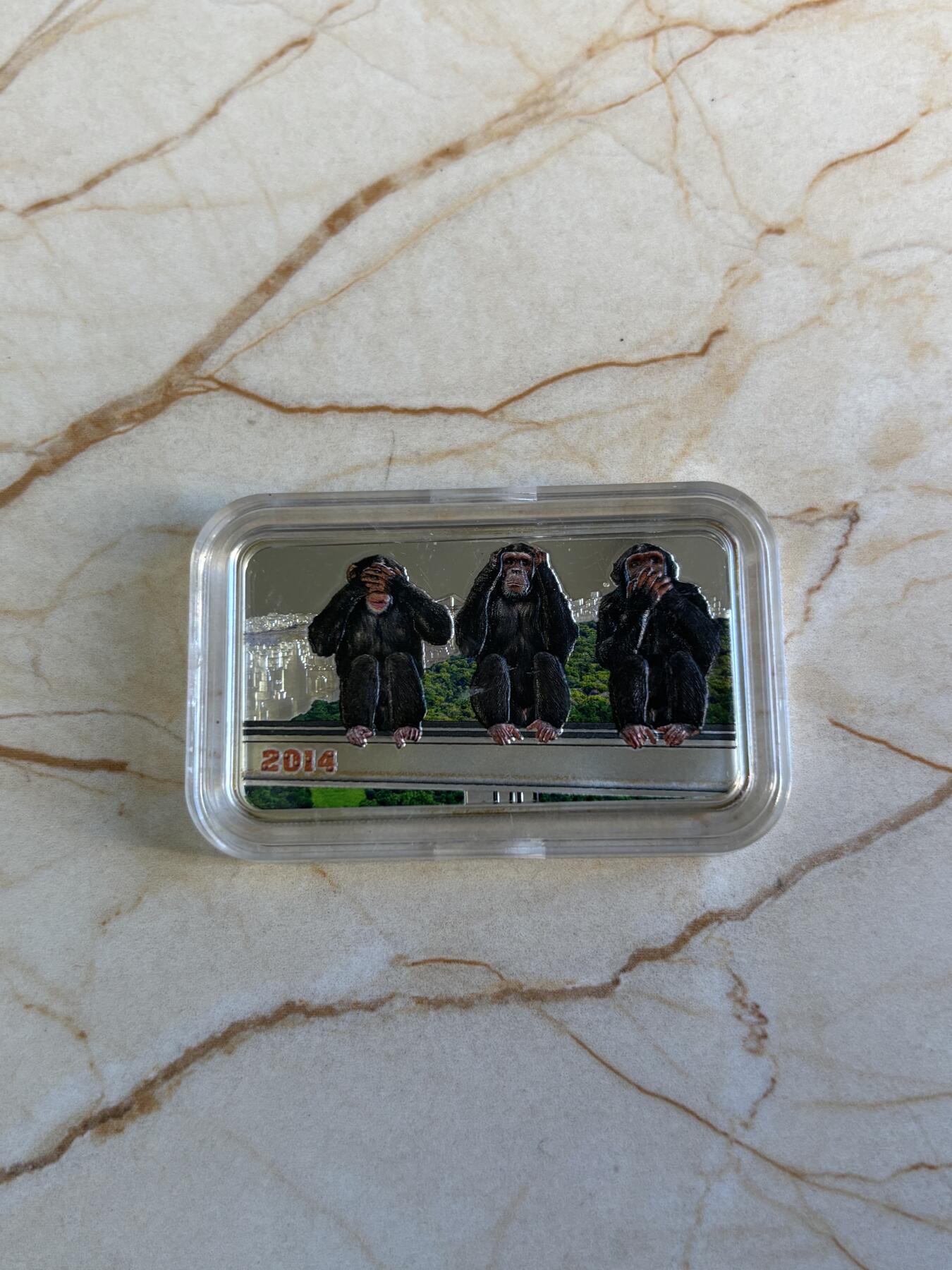第196期拍卖 坦桑尼亚2014年三只灵猴方形1盎司纯银纪念彩银币，999银，发行1880枚