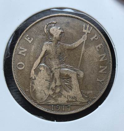 外国优质银币克朗币纪念章，每周六晚九点倒数截拍，满百包邮可寄存，持续收拍 - 英国乔治五世1917年1 便士铜币，正面为英王乔治五世像，背面是不列颠女神坐像，是第一次世界大战期间英国的核心流通辅币，见证了战时经济与帝国历史。