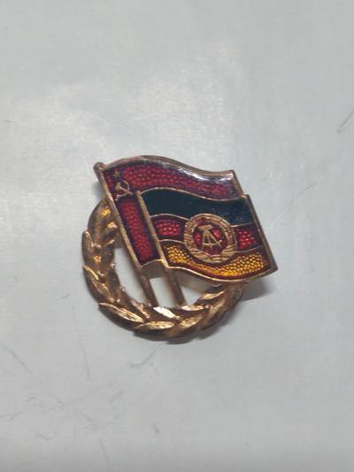 韵星假日军品类拍卖第51期  -- Rimey Holidays Militaria Auction 51 - 民主德国金级苏德友谊奖章