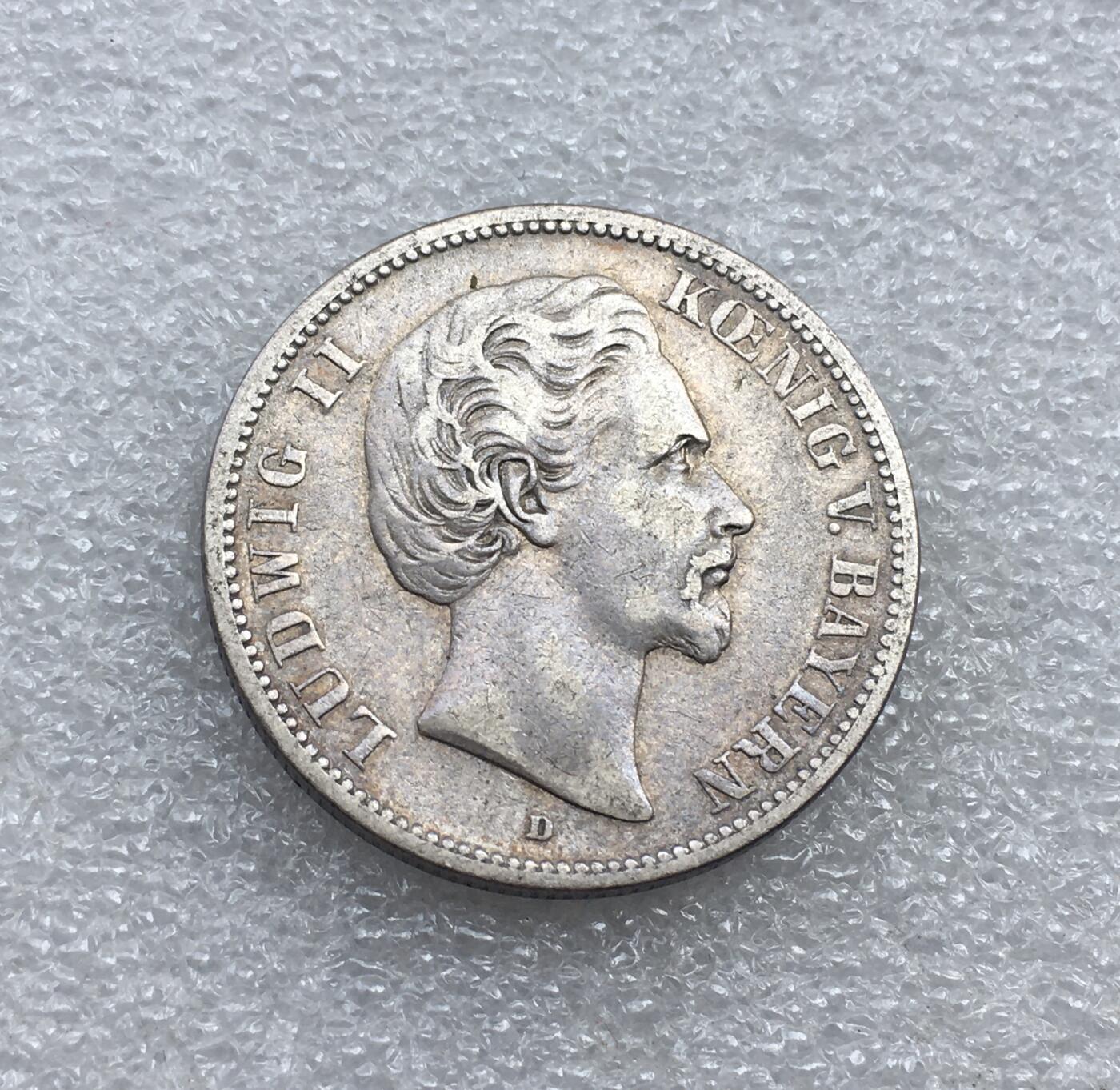 世界钱币专场拍卖 每周二开拍