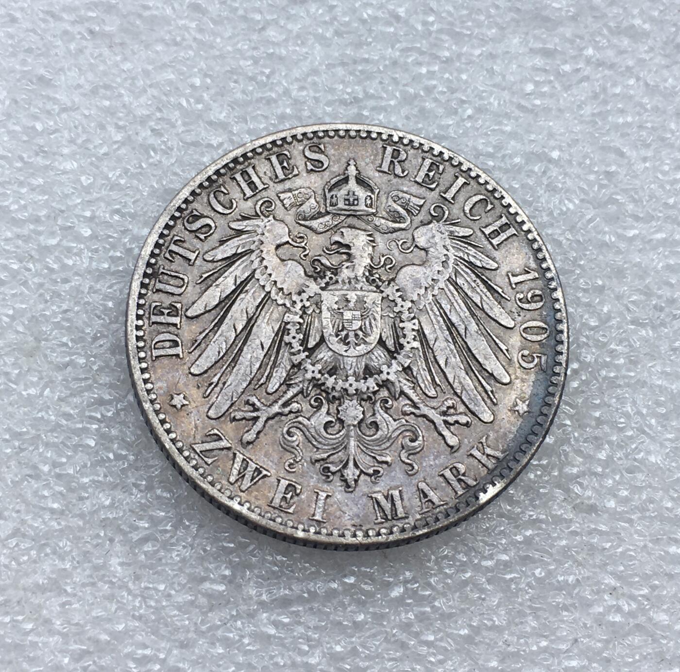 世界钱币专场拍卖 每周二开拍