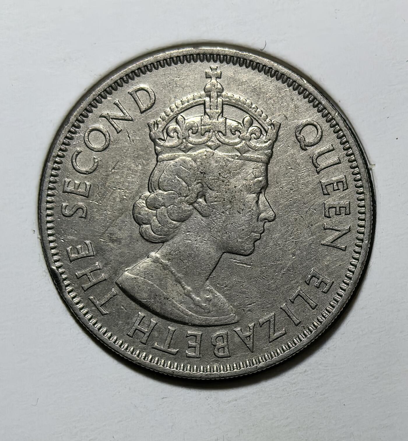 外国优质银币克朗币纪念章，每周六晚九点倒数截拍，满百包邮可寄存，持续收拍 英属塞浦路斯1955 年100 米尔，当时塞浦路斯处于英国殖民统治下，钱币采用西班牙式设计，是塞浦路斯独立前使用的货币单位，见证了英属时期的历史。