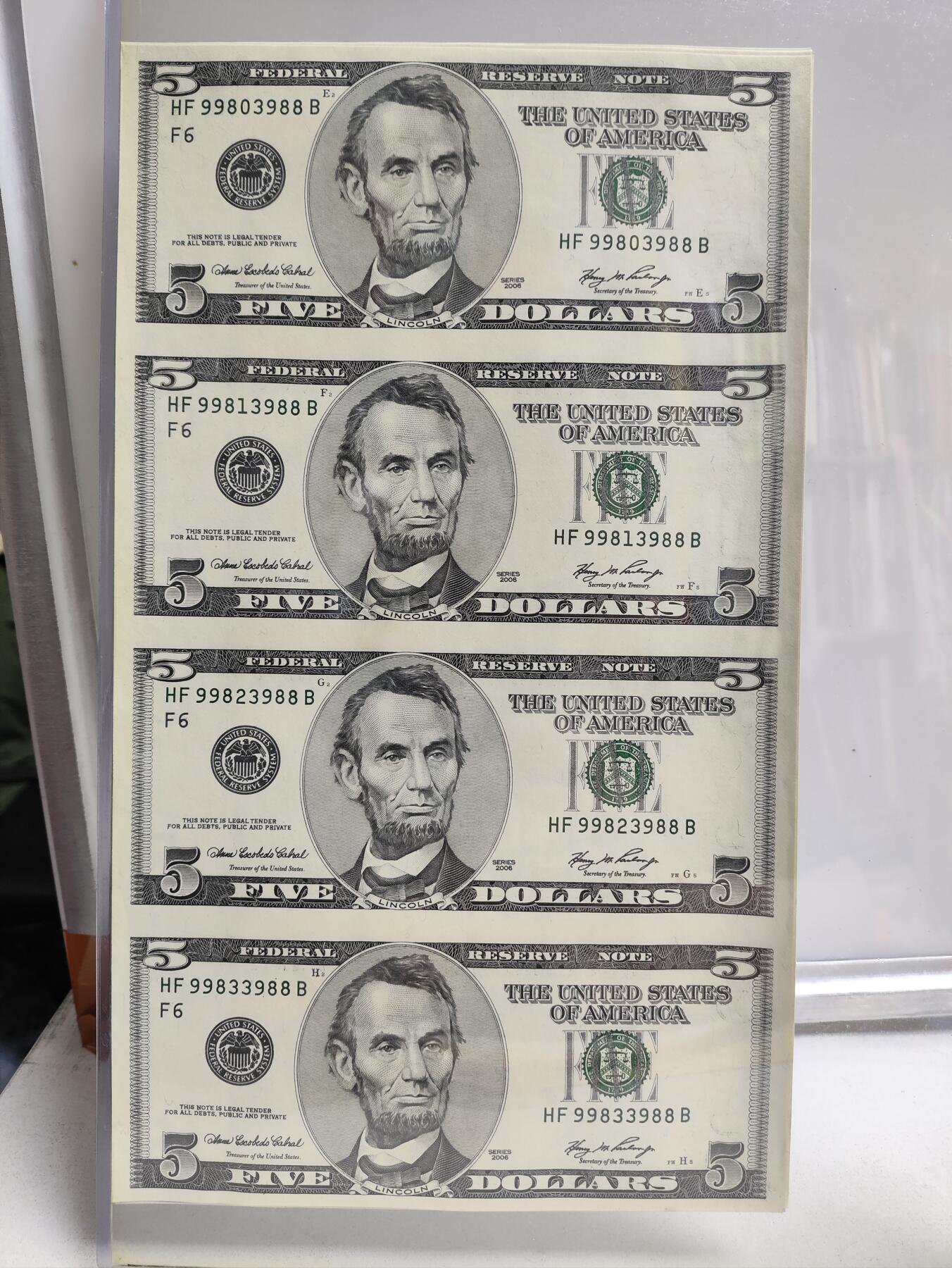 大头版5美元4连体钞 99头88尾，双头双尾