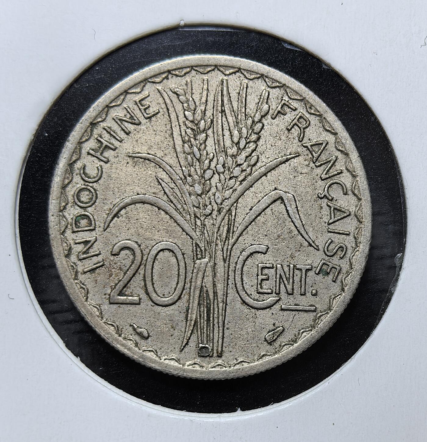 外国优质银币克朗币纪念章，每周六晚九点倒数截拍，满百包邮可寄存，持续收拍 法属印度支那1939 年20 分镍币，正面为法兰西共和国女神像，背面是稻穗图案，是法国殖民越南时期的流通货币，见证了法属殖民史与东南亚货币文化。