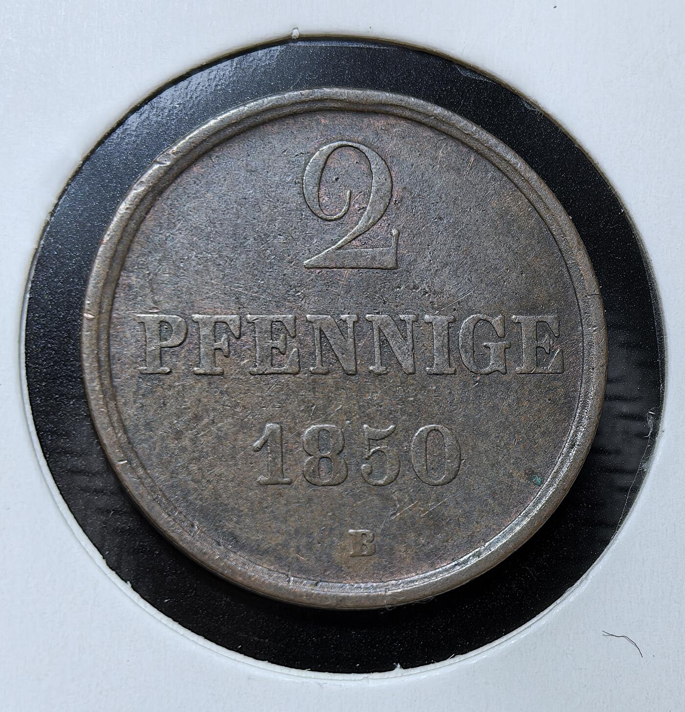 外国优质银币克朗币纪念章，每周六晚九点倒数截拍，满百包邮可寄存，持续收拍 汉诺威王国1850 年恩斯特・奥古斯特一世2芬尼，正面饰有国王花押字与皇冠。它是德意志统一前邦国体系的小额流通辅币，见证了 19 世纪中期德意志地区的货币文化与历史变迁。