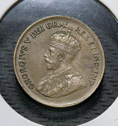 外国优质银币克朗币纪念章，每周六晚九点倒数截拍，满百包邮可寄存，持续收拍 - 加拿大1929年一分铜币，正面为乔治五世国王像，背面是加拿大象征枫叶，是英联邦自治领加拿大的经典流通币，见证其殖民时期货币史。