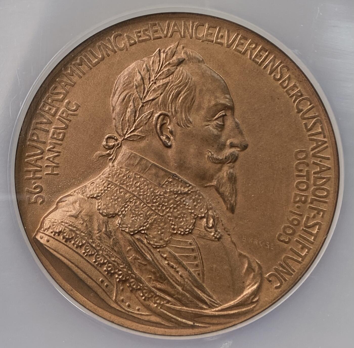 万国钱币拍卖第064期 NGC MS63 1903年德国汉堡古斯塔夫·阿道夫基金会福音协会大会纪念大铜章 大天使指向教堂 大规格BU收藏级（评级盒右下角破损）