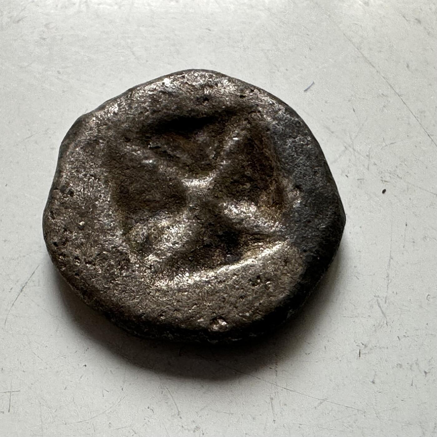 🌹外币初藏🌹🐯2026年第37场   每周二四六晚8️⃣点 接代拍 公元7-13世纪 三佛齐十字星打制银币 a