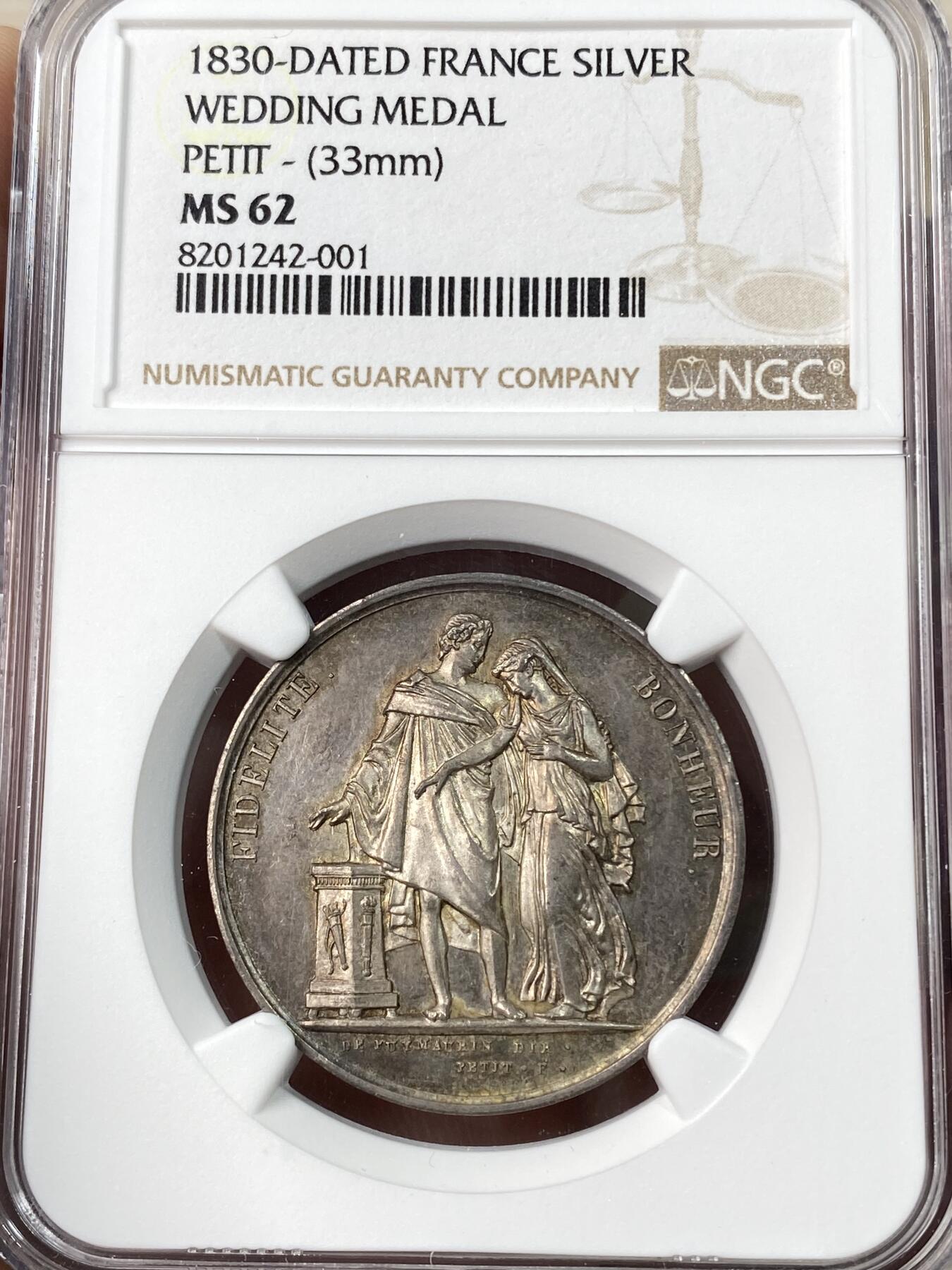万国钱币拍卖第064期 NGC MS62 1830年法国经典结婚纪念银章 高浮雕人物刻画细腻