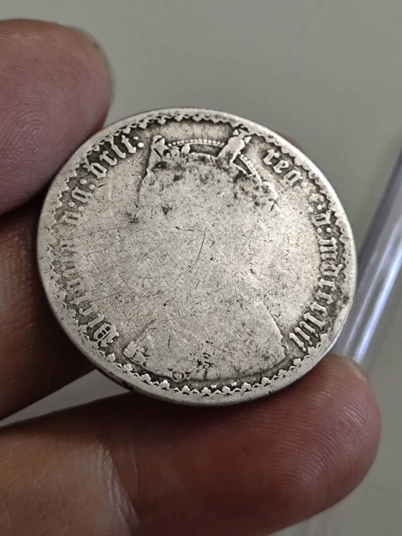 英国18**年维多利亚哥特弗洛林银币