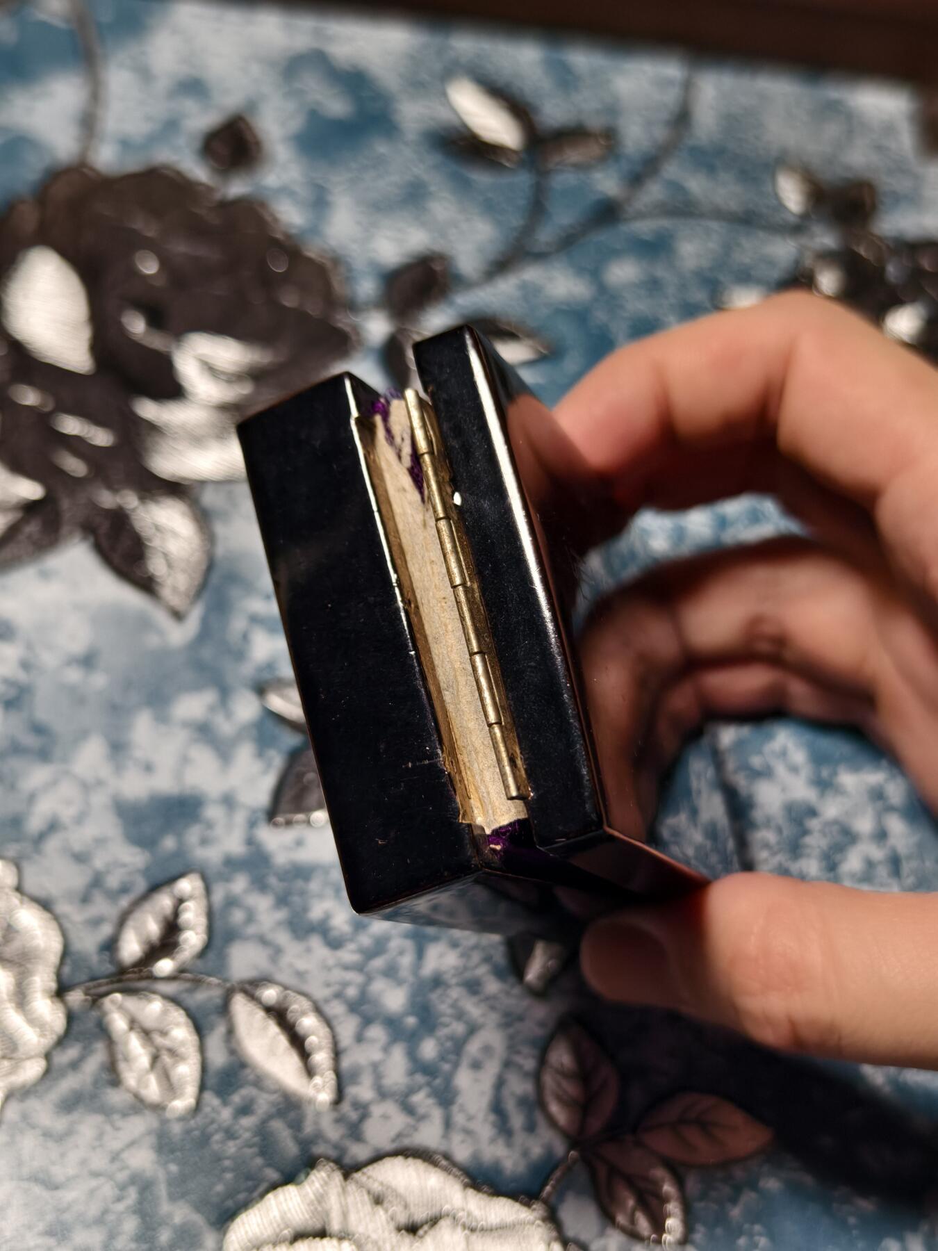 抚柳草堂-第二十二期章牌钱币  奖章勋章 满百包邮 放漏专场 六鸟 勋六级金鵄勋章 银质35.8g 原盒美品带杯绶 盒坏了 昭和早期