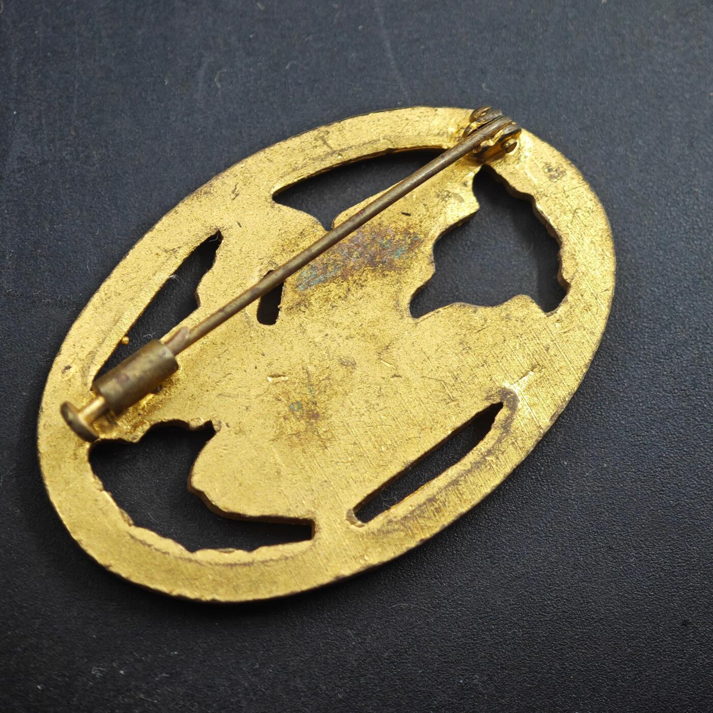 4月4日结束，成斌徽章钱币专场