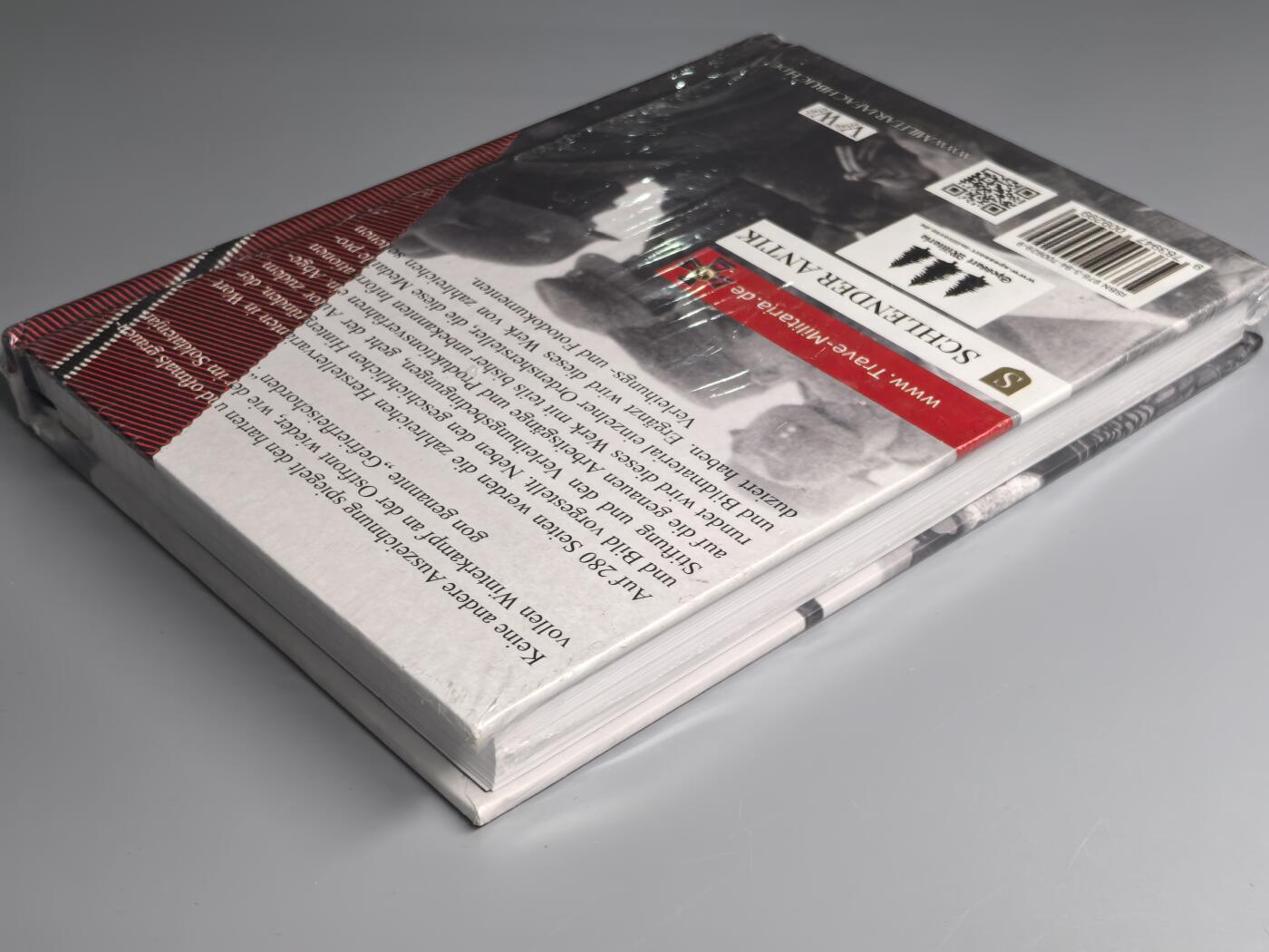 小驴勋章奖章收藏4月4日周六晚六点拍卖（珍爱和平，收藏战争，铭记历史，勿忘国耻，忠党爱国。有偿代拍，送拍规则在简介最后，参拍须阅读规则后再参拍，关系到运费包装发货时效真假辨别等关键信息，拍卖时不再发原图，看大图店主微信码在拍卖店铺介绍里） 《德国二战东线冬季作战奖章》2022年版，是目前冻肉奖章最专业书籍，未拆封