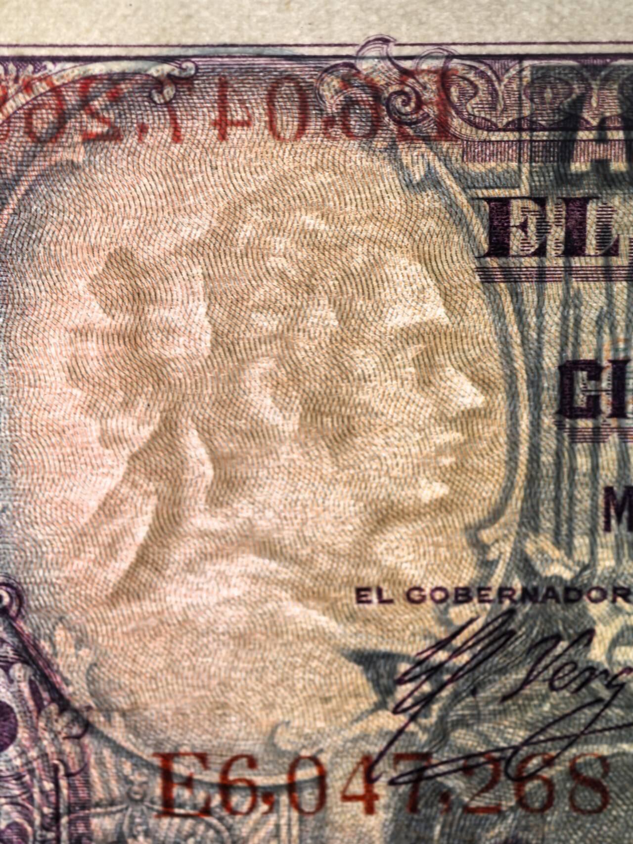 小驴勋章奖章收藏4月4日周六晚六点拍卖（珍爱和平，收藏战争，铭记历史，勿忘国耻，忠党爱国。有偿代拍，送拍规则在简介最后，参拍须阅读规则后再参拍，关系到运费包装发货时效真假辨别等关键信息，拍卖时不再发原图，看大图店主微信码在拍卖店铺介绍里） 纸钞一组