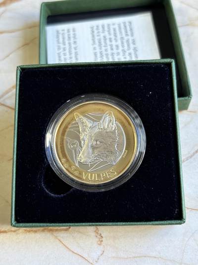 第196期拍卖 - 瑞士2021年森林动物狐狸10法郎双色精制纪念币，有氧化，