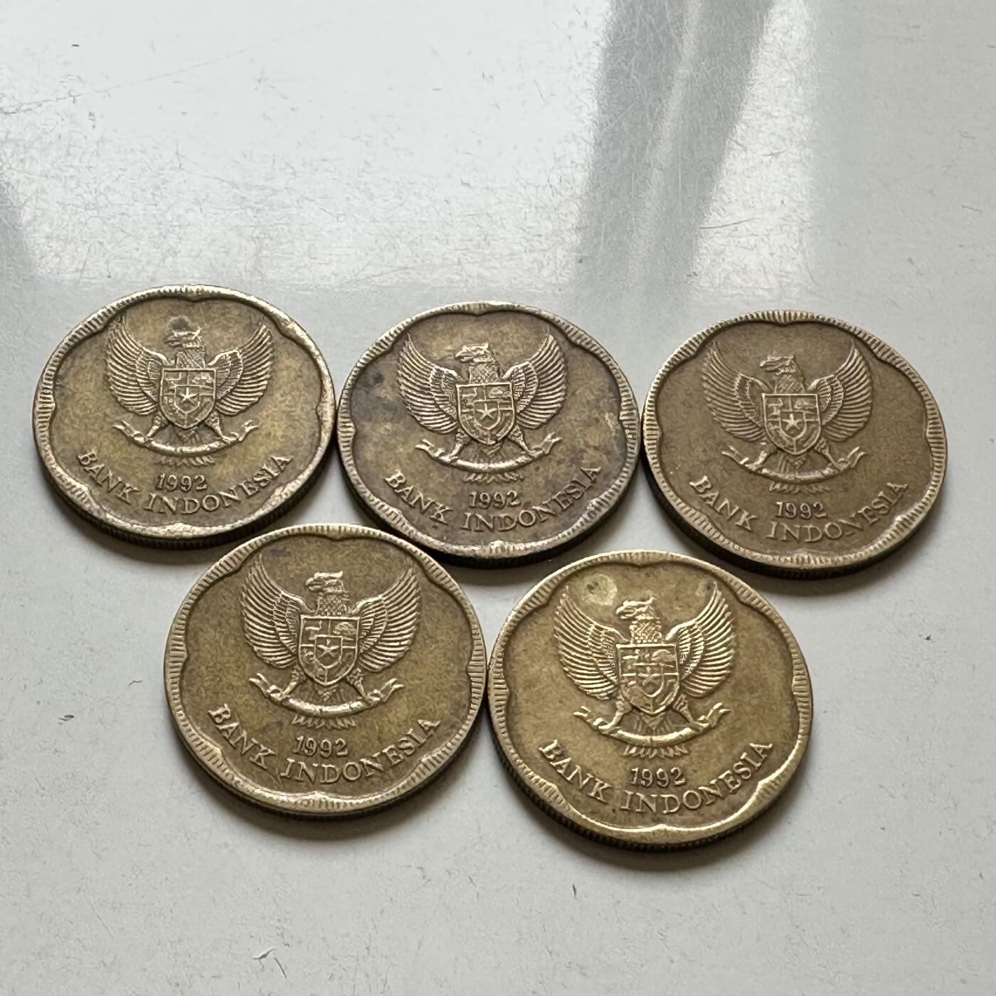 🌹外币初藏🌹🐯2026年第37场   每周二四六晚8️⃣点 接代拍 印尼1992年500卢比 五枚