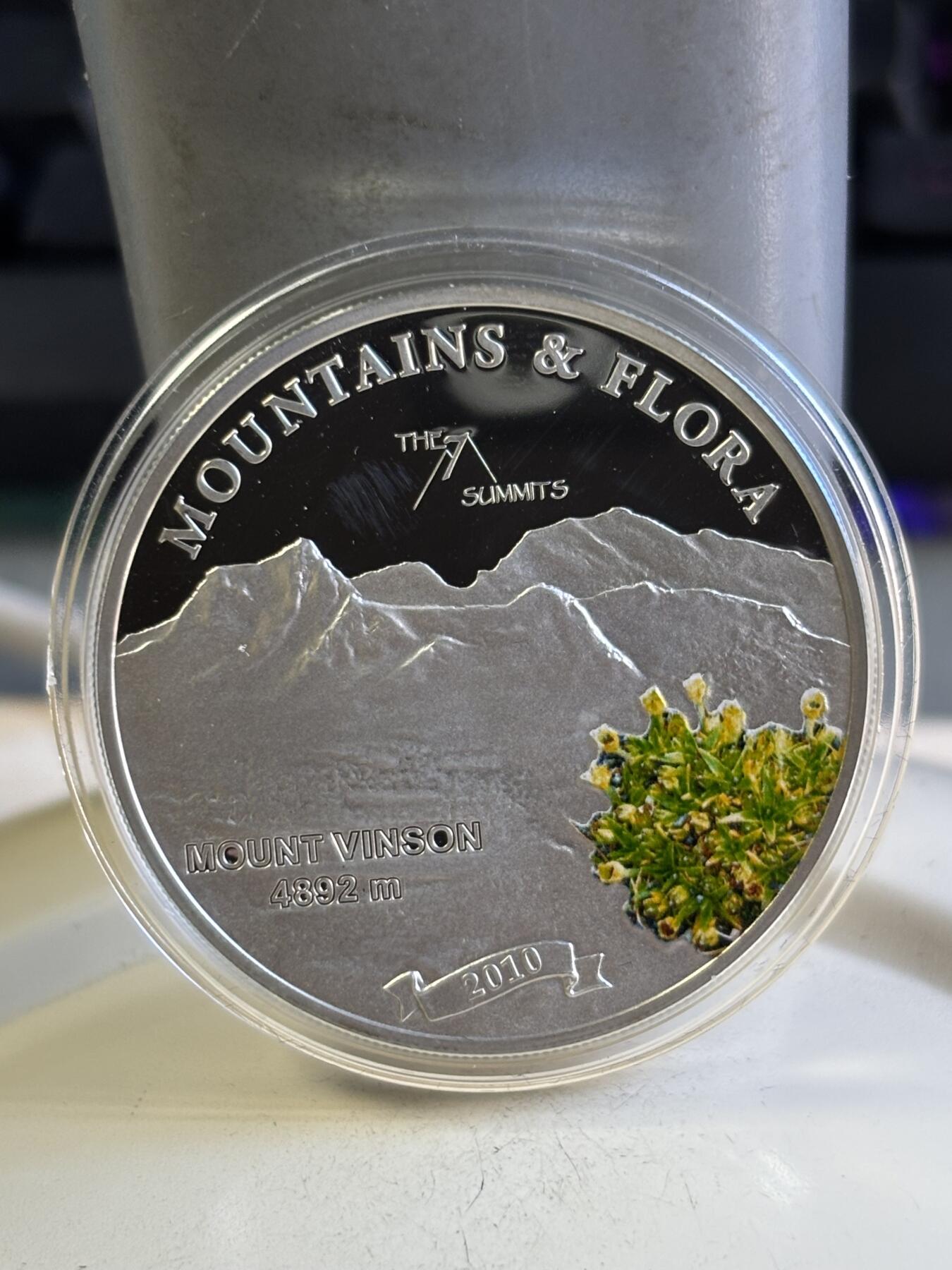 第196期拍卖 帕劳2010年文森峰山脉与花卉系列彩色纪念银币，925银，25克