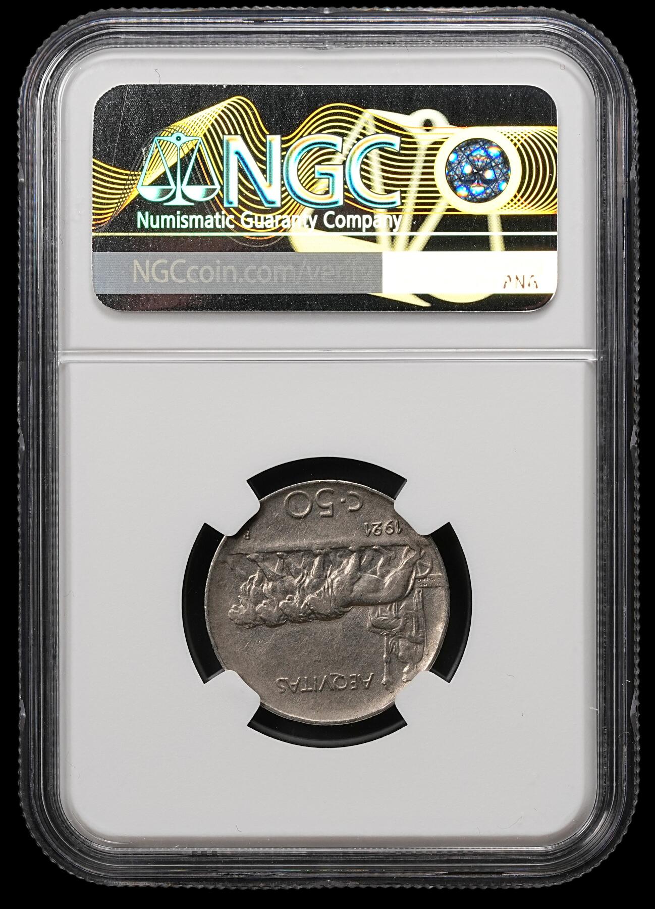 修遠堂世界钱币第110期 NGC AU50 1921年意大利50分，稀少齿边版