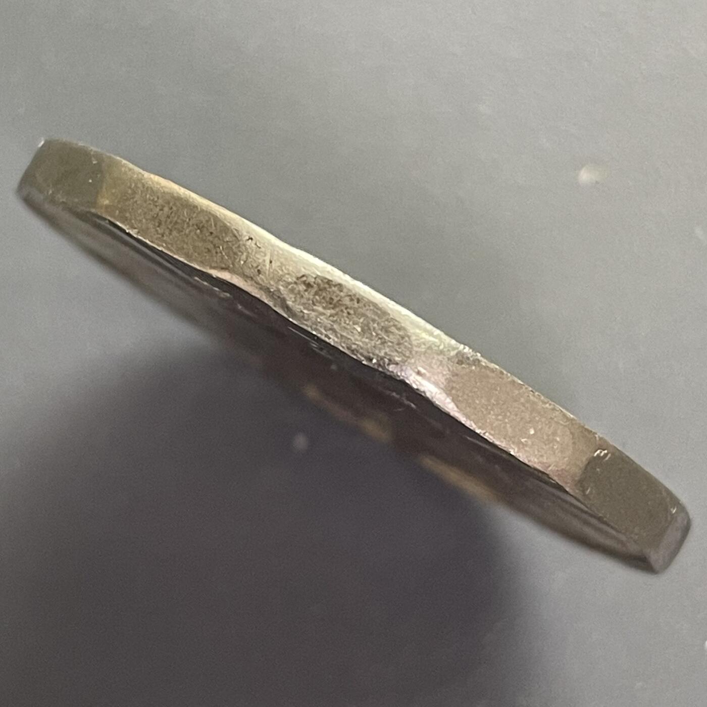 回流0405 马来西亚1976年1林吉特 第三个五年计划纪念币 14边形