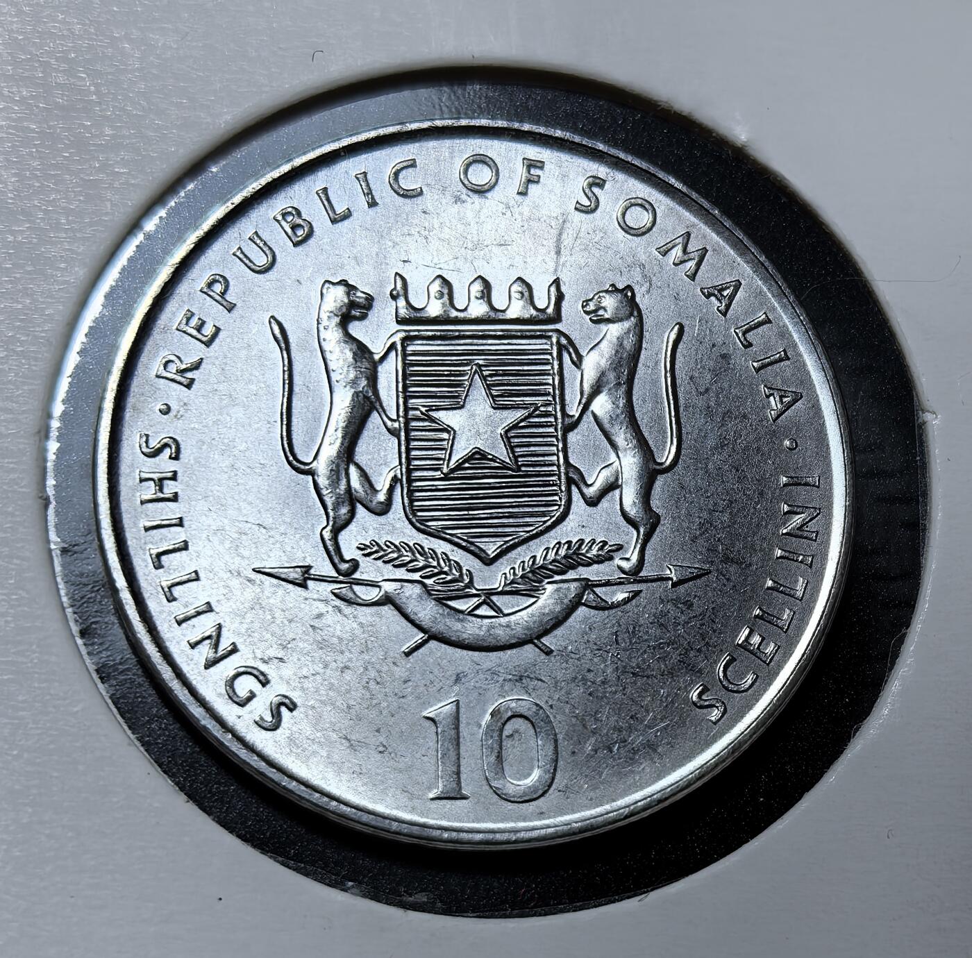 外国优质银币克朗币纪念章，每周六晚九点倒数截拍，满百包邮可寄存，持续收拍