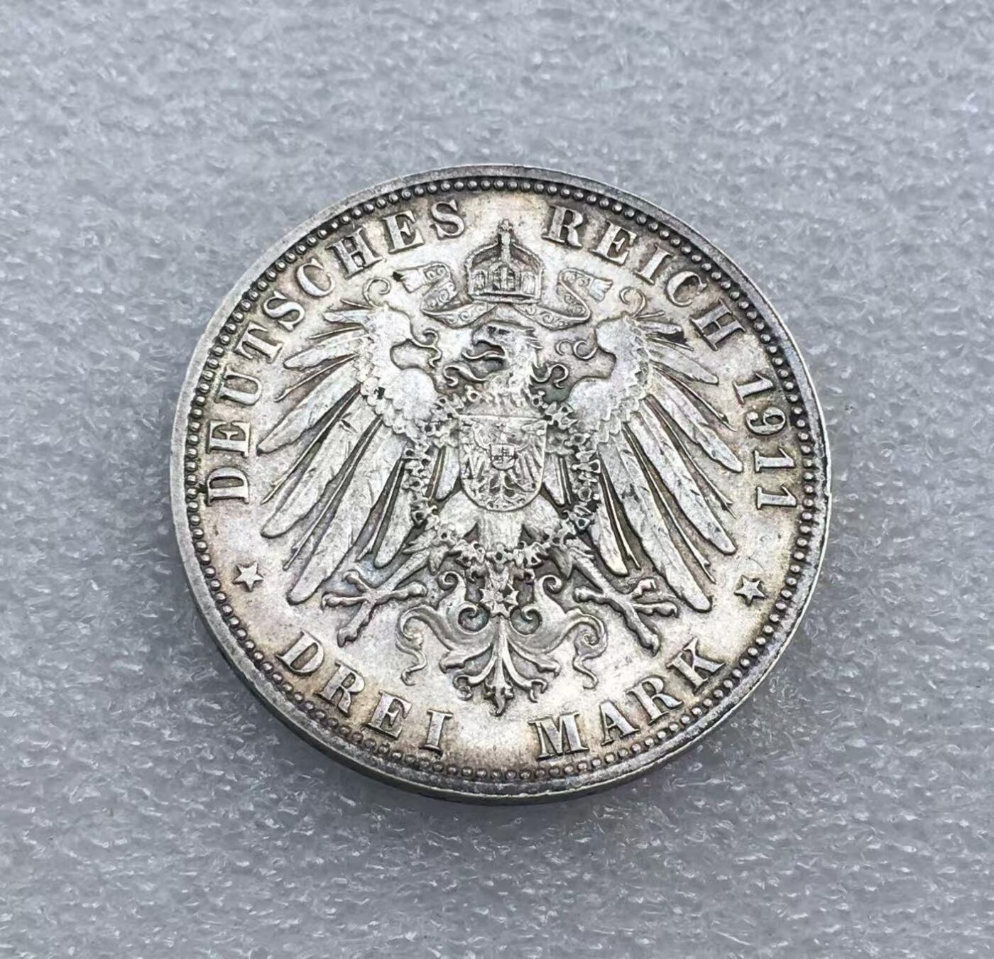 世界钱币专场拍卖 每周二开拍