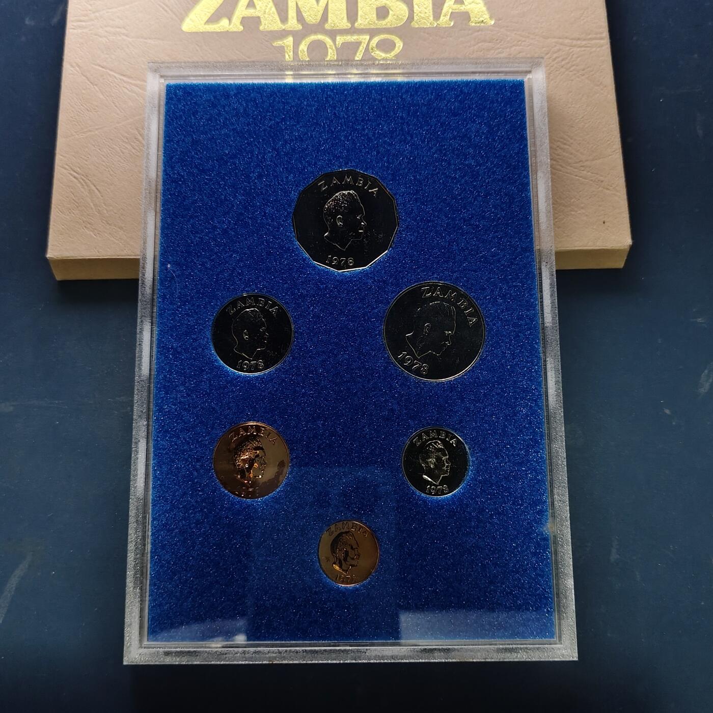 【全场包邮】纯粹捡漏拍519场 赞比亚1978年官方发行皇家厂经典信封装精制套币-PS5