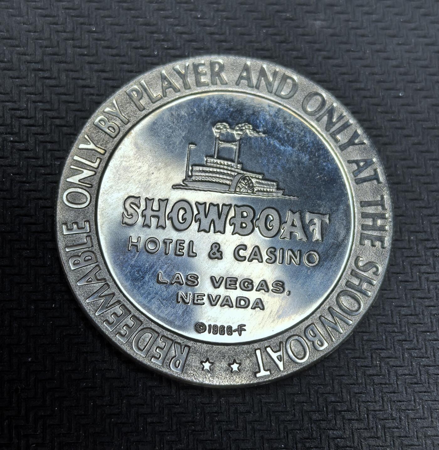 外国优质银币克朗币纪念章，每周六晚九点倒数截拍，满百包邮可寄存，持续收拍 精制美国1966年拉斯维加斯 演艺船酒店1 美元代币