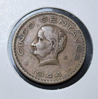 外国优质银币克朗币纪念章，每周六晚九点倒数截拍，满百包邮可寄存，持续收拍 - 墨西哥合众国1944 年 5 分铜币，正面为墨西哥国鸟鹰叼蛇的国徽，背面是独立领袖伊达尔戈像，是二战期间墨西哥的流通辅币，见证了其近代民族国家历史。