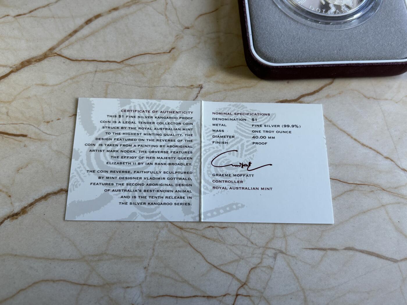 第196期拍卖 澳大利亚2002年袋鼠一盎司精制纪念银币，999银