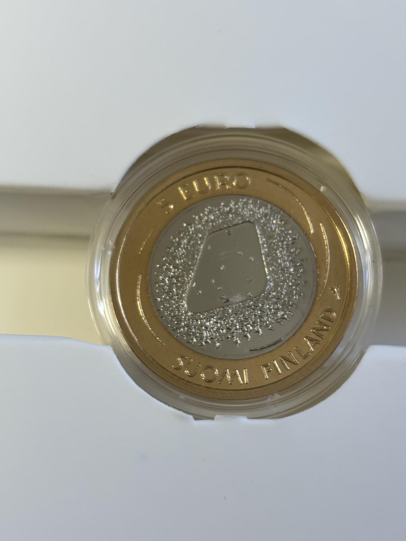 第196期拍卖 芬兰2022年曲棍球5欧双色纪念币