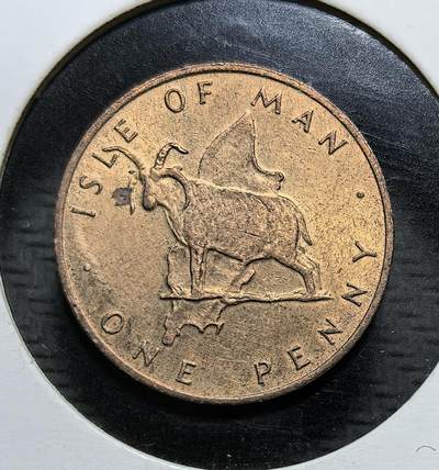 外国优质银币克朗币纪念章，每周六晚九点倒数截拍，满百包邮可寄存，持续收拍 - 马恩岛（英皇家属地）1976 年1 便士铜币，正面为伊丽莎白二世像，背面是马恩岛标志性的无尾野山羊，是马恩岛本土文化与英联邦自治地位的历史见证。