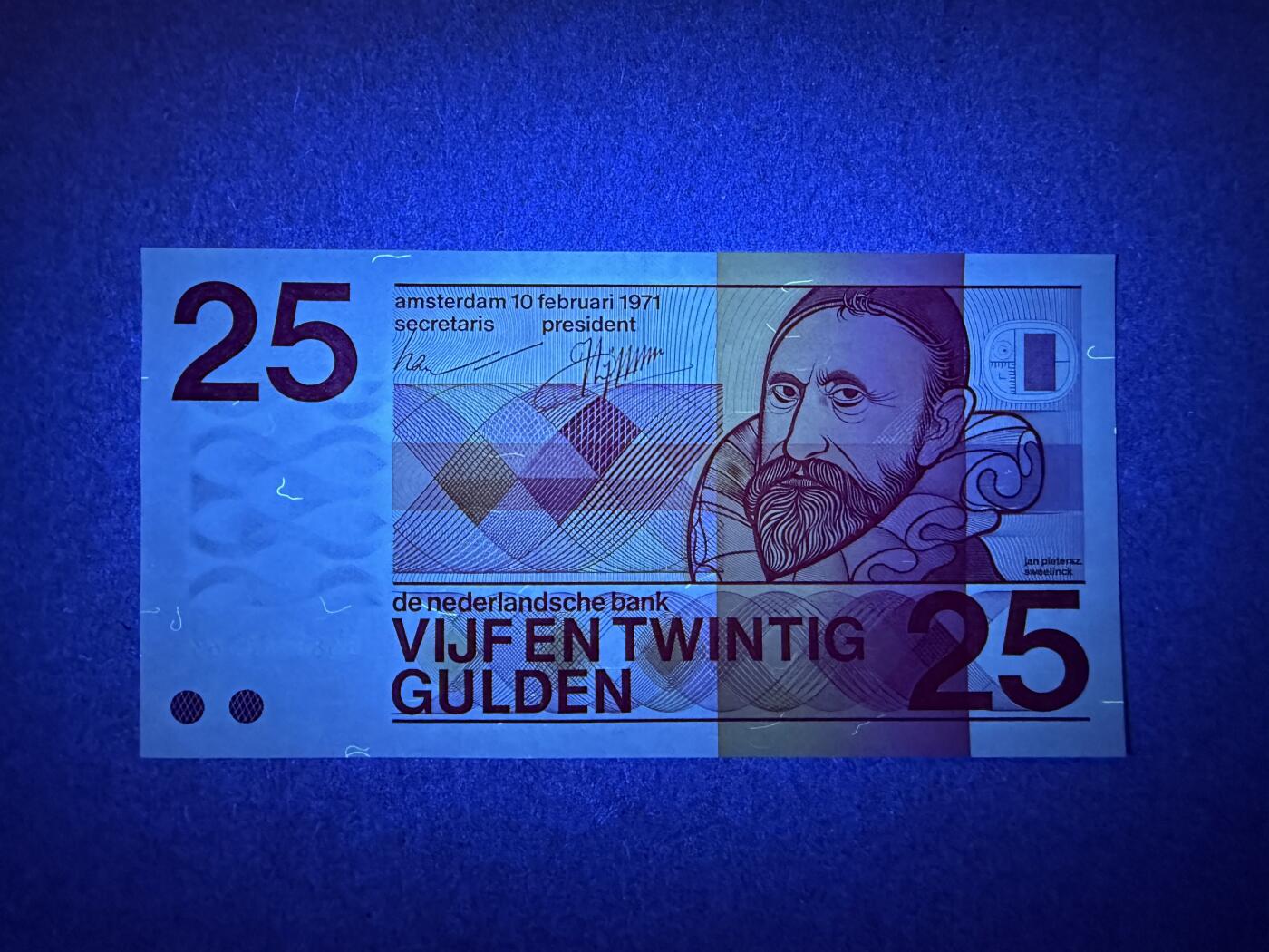 《愛美收藏》第239期-4.5周日外币黄金场  荷兰25盾 UNC 1971年人像版