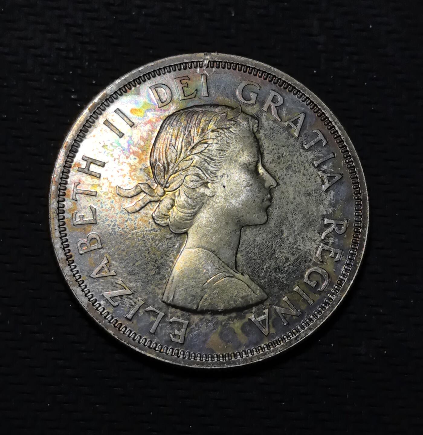 外国优质银币克朗币纪念章，每周六晚九点倒数截拍，满百包邮可寄存，持续收拍