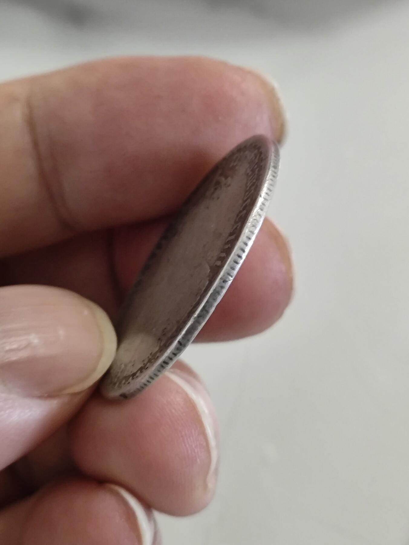 英国18**年维多利亚哥特弗洛林银币