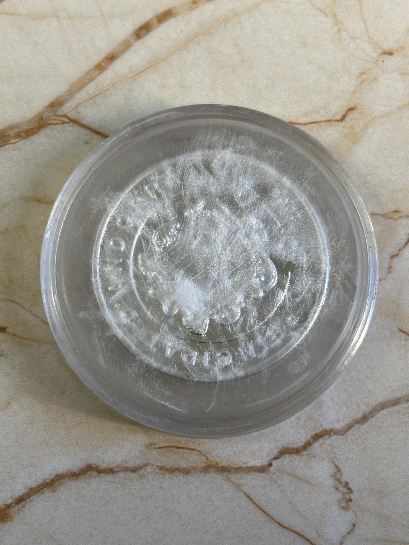 第196期拍卖 安道尔2005年梵蒂冈加冕镀金镶水晶银币，925银镀金，25克，塑料盒有瑕疵