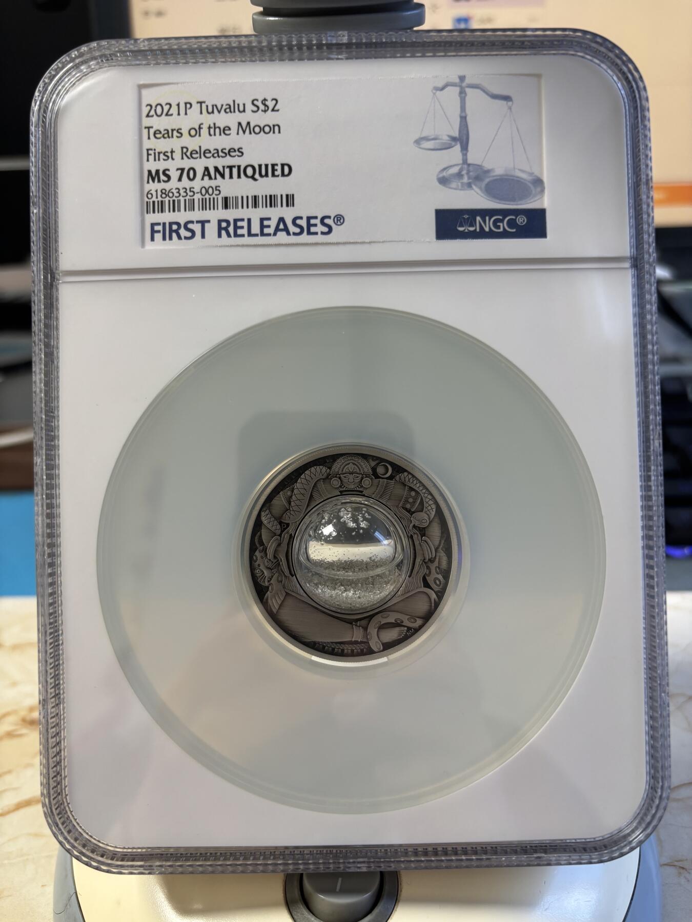 第197期拍卖 图瓦卢2021月亮眼泪镶银颗粒仿古银币NGC-MS70，999银，2盎司，发行2500枚