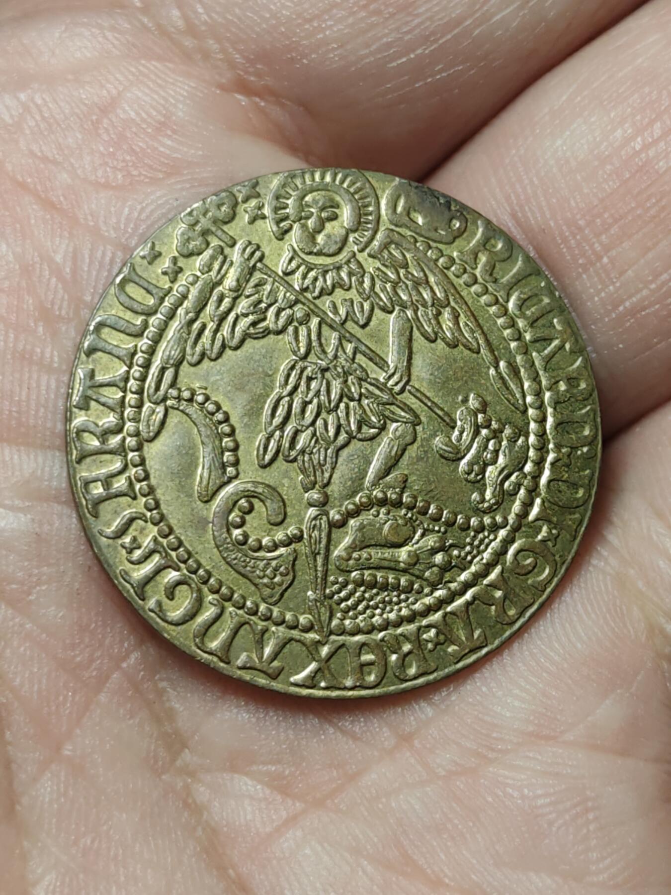 2026年第四十场(总第二百零九场）外国好品散币场(免佣金) 现代复刻币–英国🇬🇧1483–1485年6先令8便士(约克王朝末代君主理查三世时期大天使米迦勒屠龙金币现代复刻仿品)