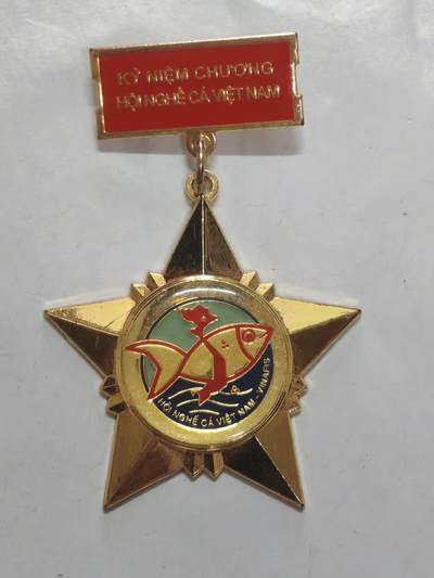 韵星假日军品类拍卖第51期  -- Rimey Holidays Militaria Auction 51 - 越南社会主义共和国渔业协会发展奖章 政府奖章